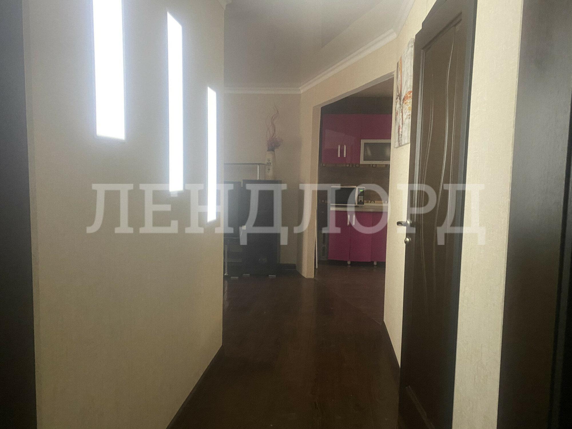 Купить дачу, дом, коттедж за 8 000 000 рублей на Сиреневая улица