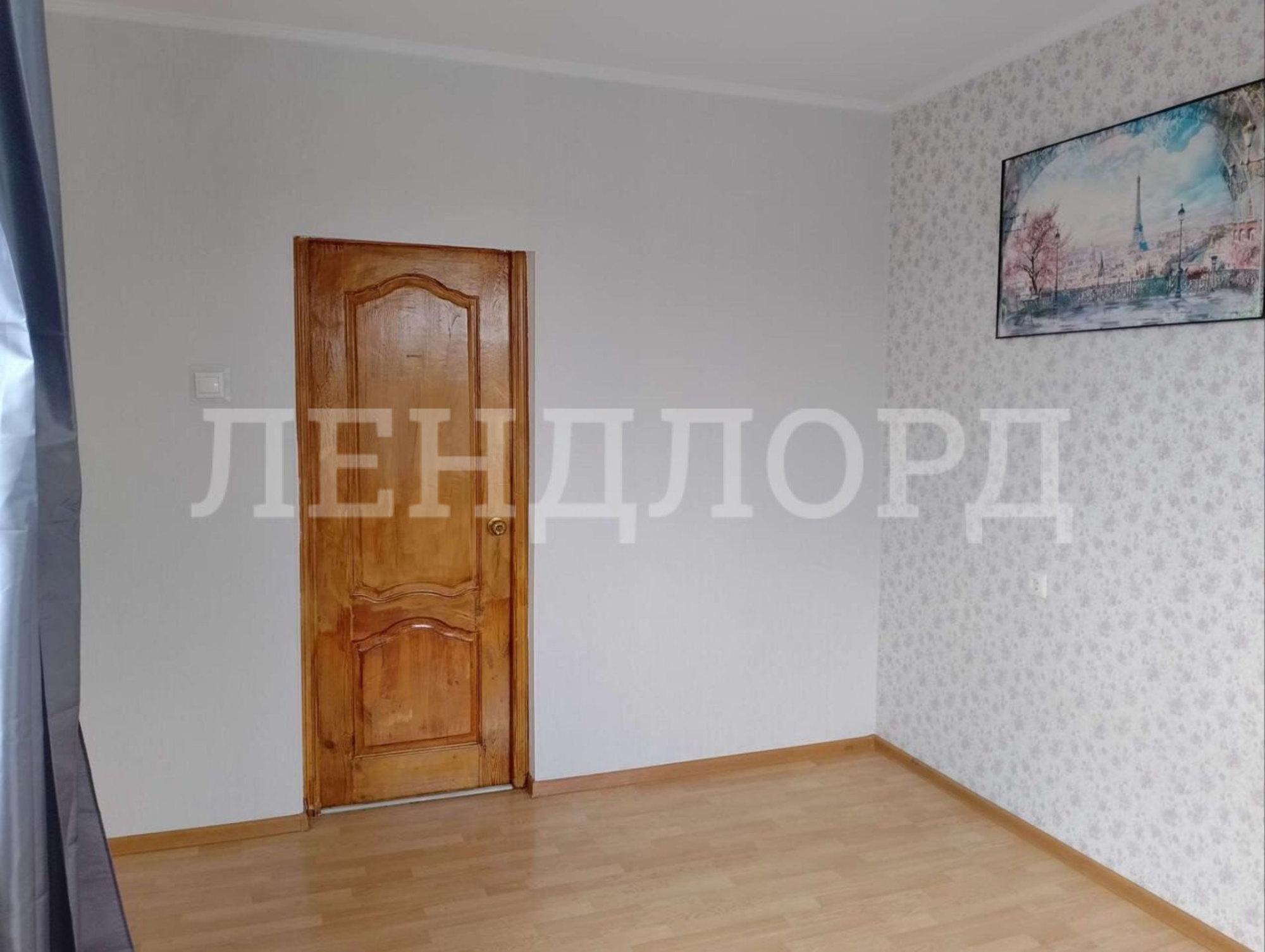 Купить дачу, дом, коттедж за 10 500 000 рублей на 3-я Крепкая улица