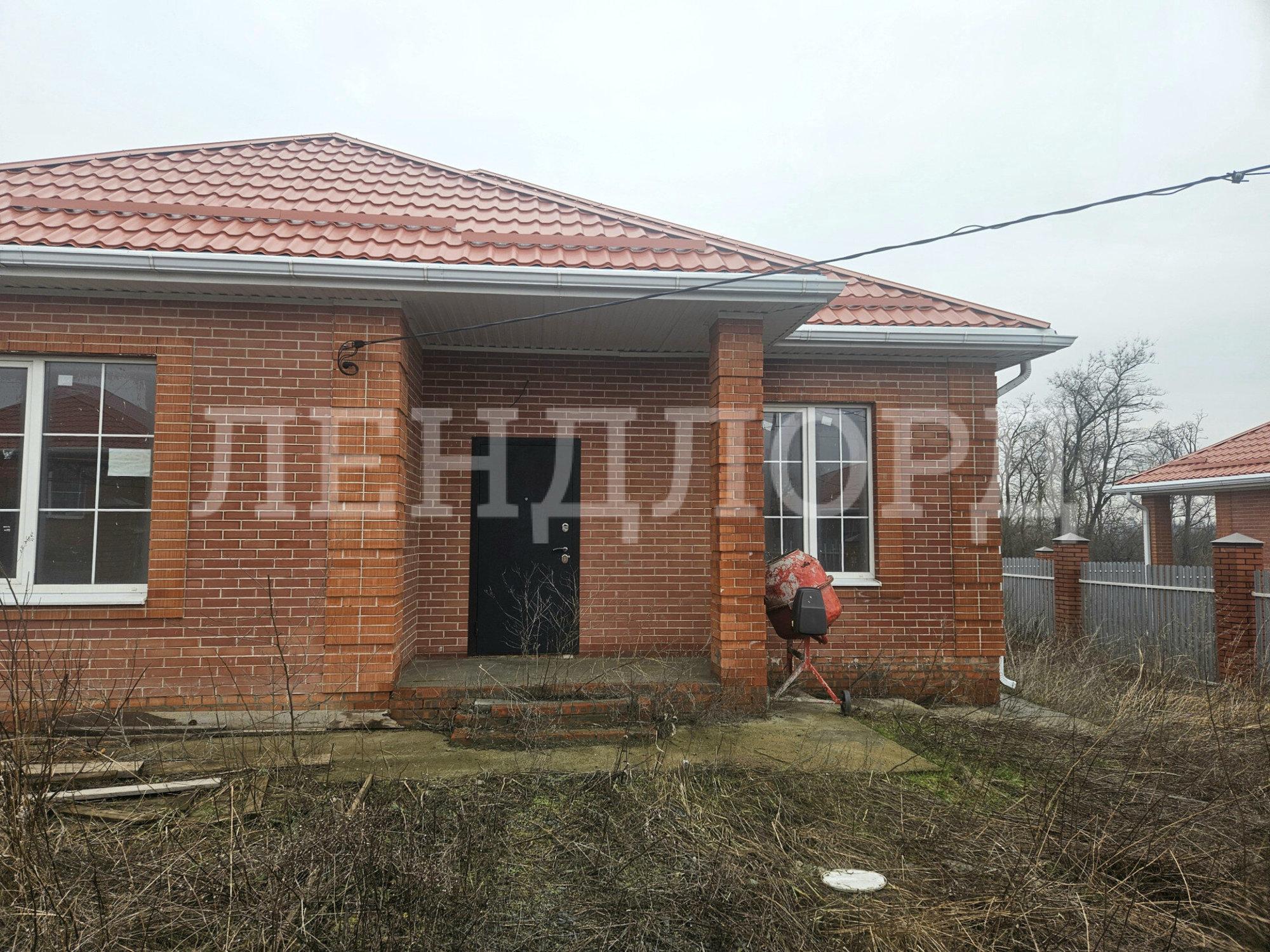 Купить дачу, дом, коттедж за 6 415 000 рублей на улица Строителей