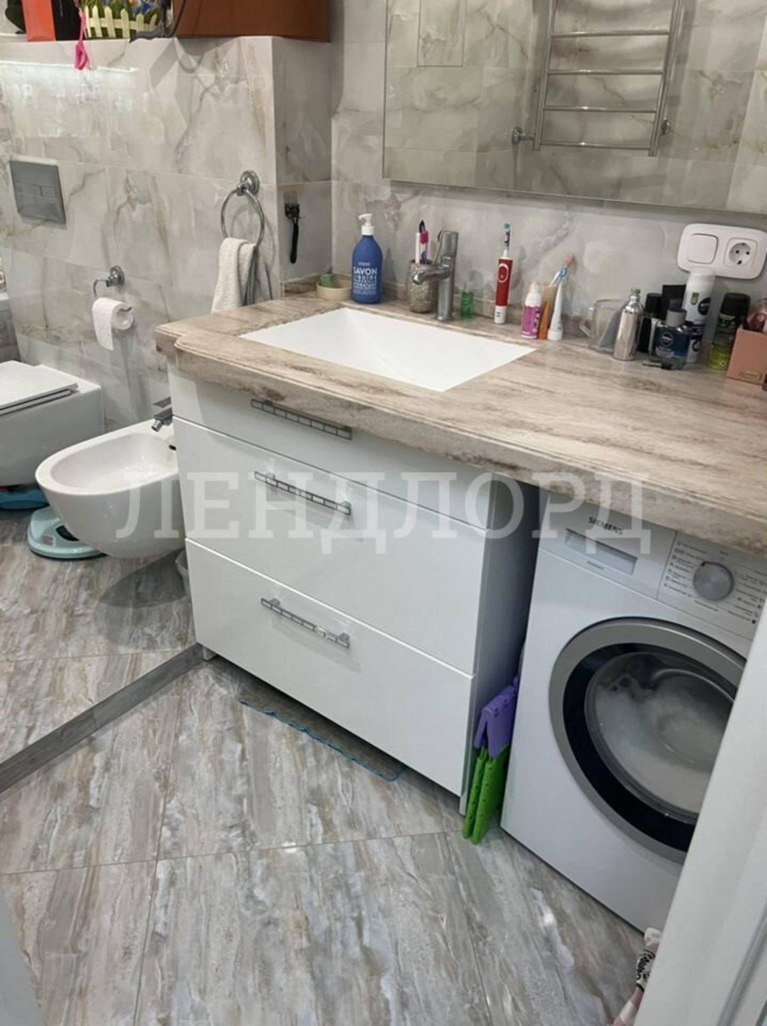 Купить квартиру за 15 000 000 рублей на улица Добровольского, 1/1