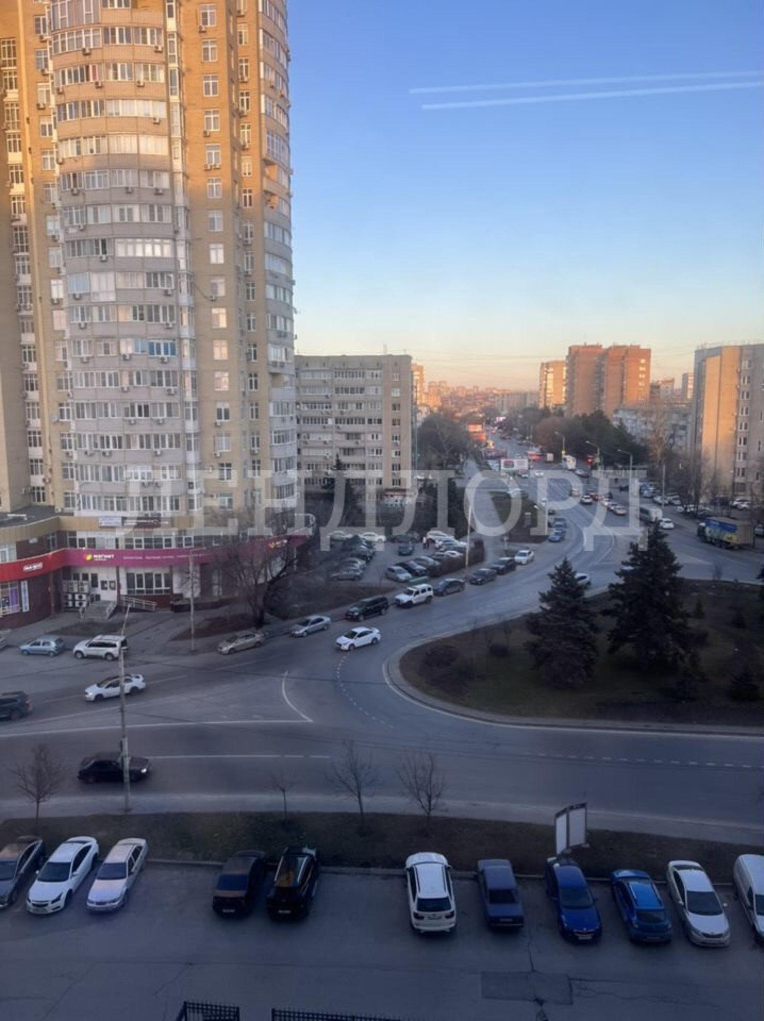 Купить квартиру за 15 000 000 рублей на улица Добровольского, 1/1