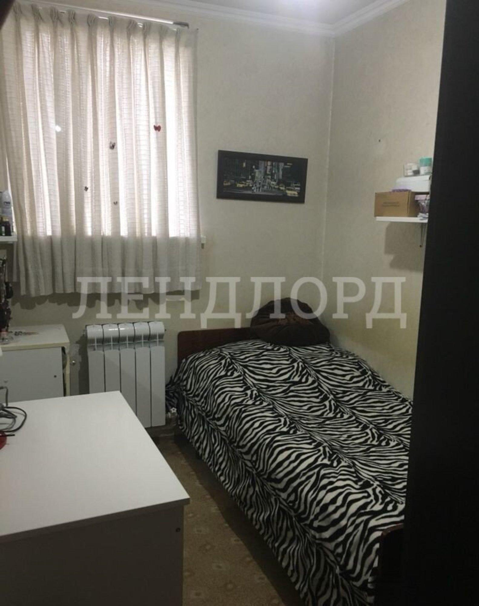 Купить дачу, дом, коттедж за 4 000 000 рублей на Сквозная улица