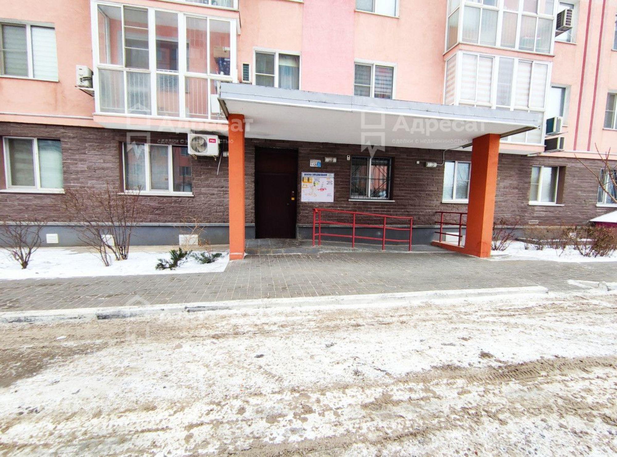 Купить квартиру за 3 950 000 рублей на ул. 64-й Армии,  д.137А