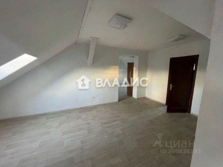 Производственное помещение улица Подполковника Емельянова, 225,  д. 225