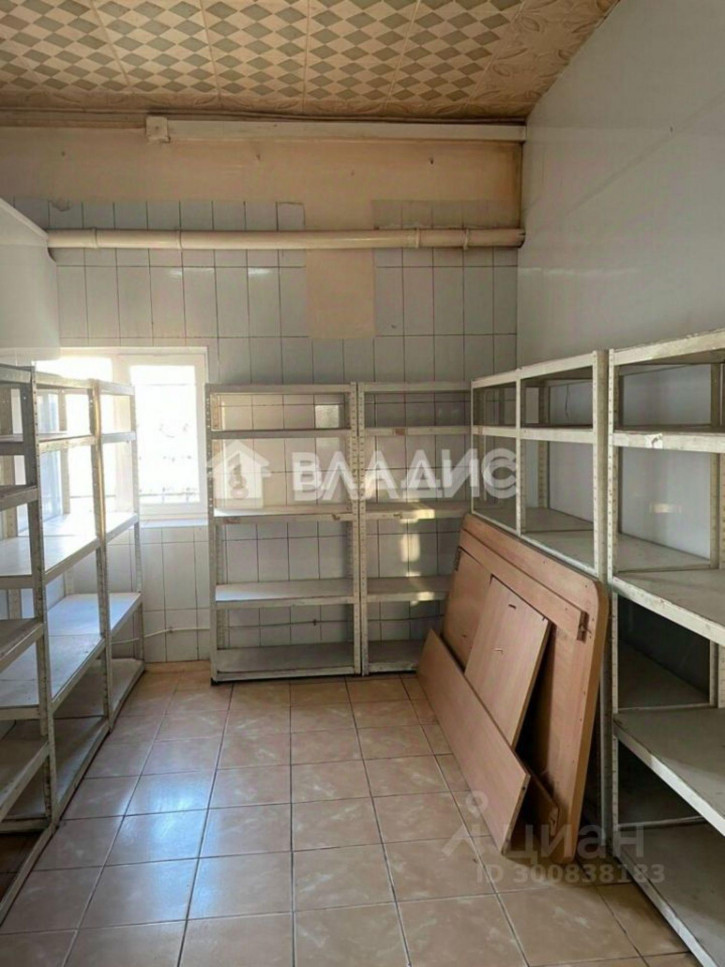 Производственное помещение улица Подполковника Емельянова, 225,  д. 225