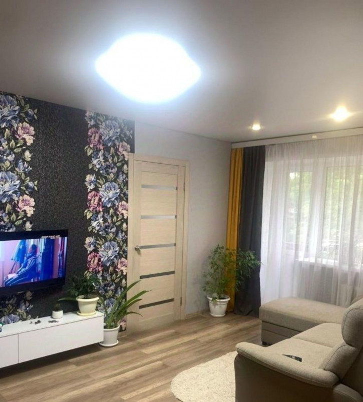 2-комн квартира Пугачева ул, 3