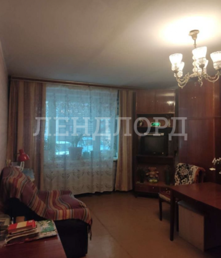 3-комн квартира Кировский проспект, 75