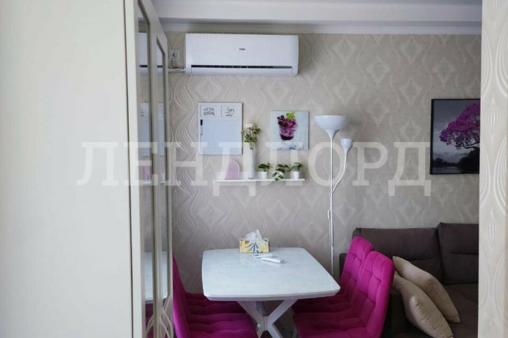 3-комн квартира улица Волкова, 8/1