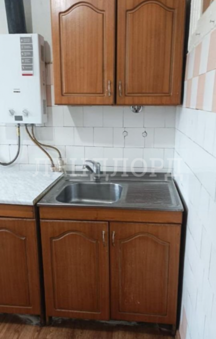 2-комн квартира улица 20-я Линия, 50/83