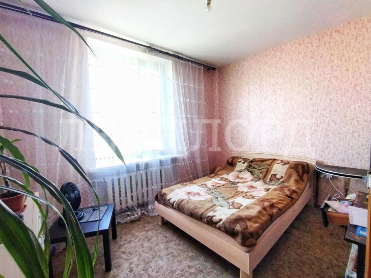 4-комн квартира улица Максима Горького, 147А