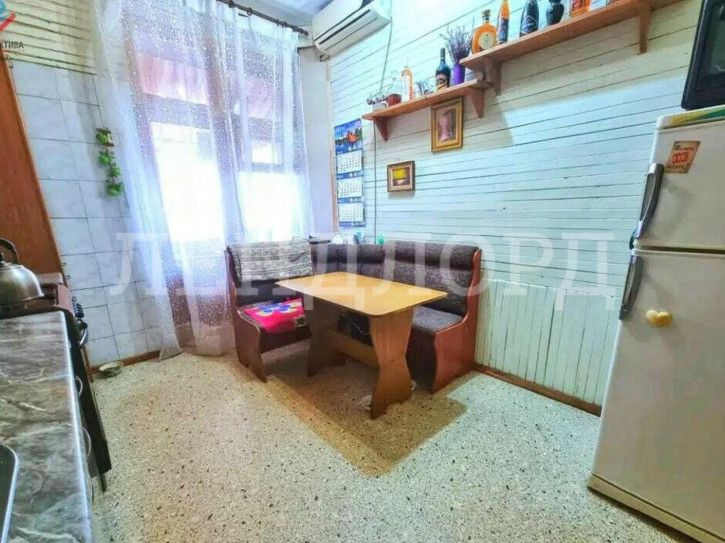 4-комн квартира улица Максима Горького, 147А