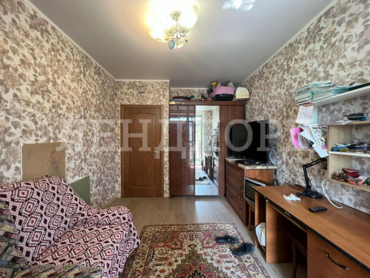 2-комн квартира Сиверса, 30