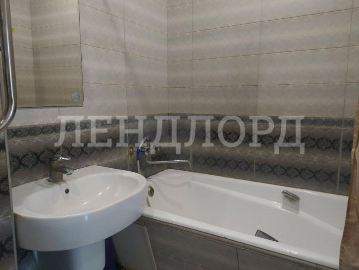 2-комн квартира Сиверса, 30