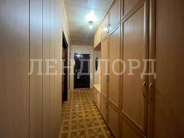 3-комн квартира проспект 40-летия Победы, 85/1
