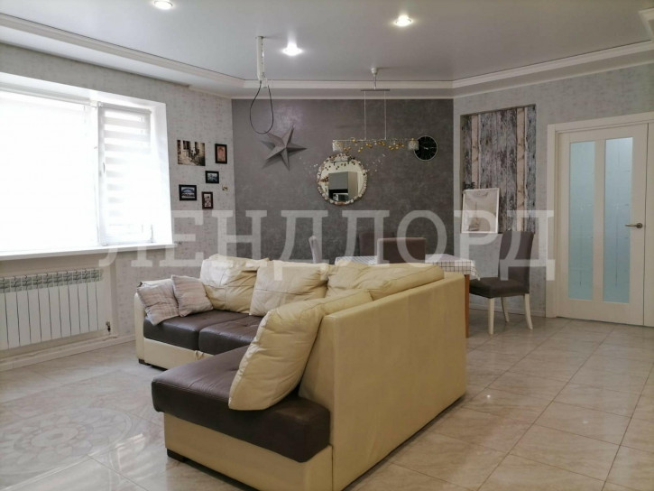 3-комн квартира 20-я улица, 43