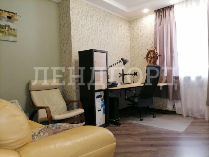 3-комн квартира 20-я улица, 43