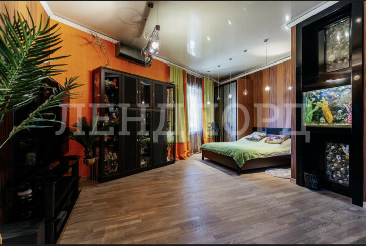 4-комн квартира Крыловской переулок, 35