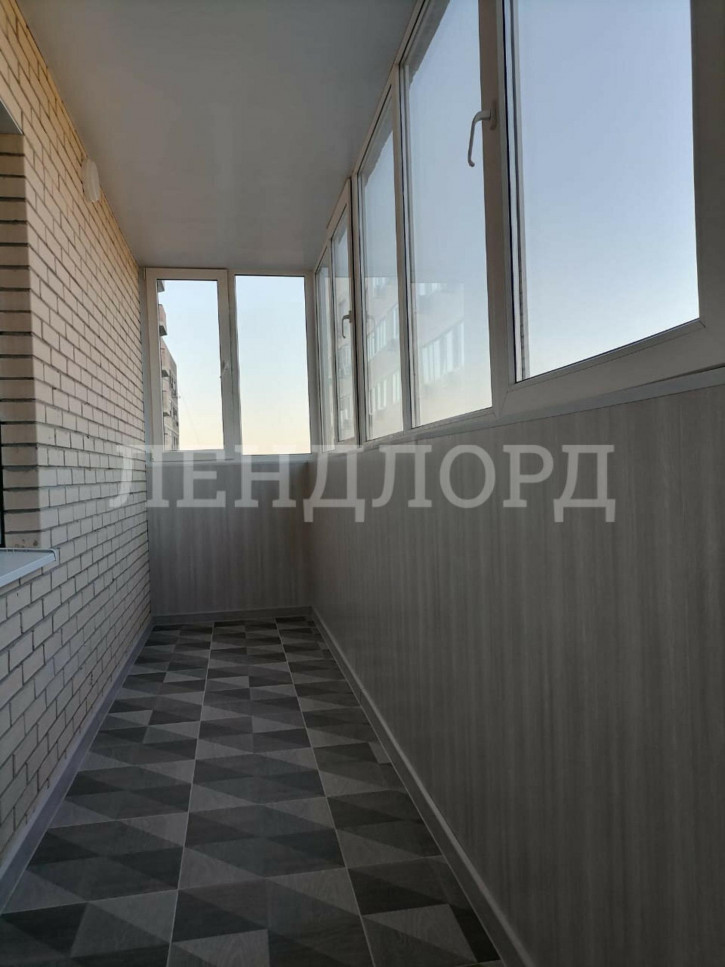 2-комн квартира улица Нансена, 93с1