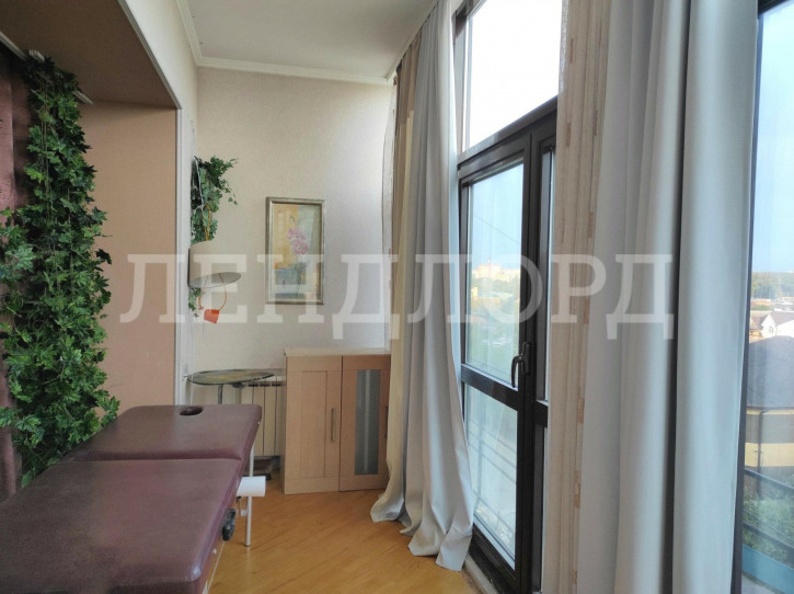 3-комн квартира улица Амиряна, 1А
