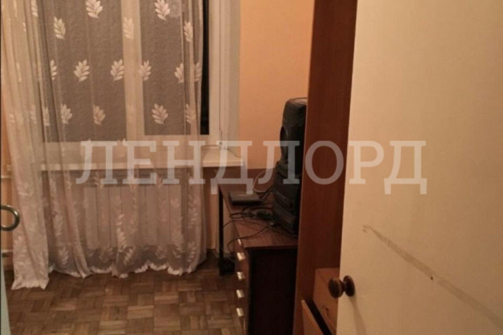 4-комн квартира Коммунистический проспект, 21/4
