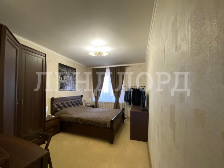 3-комн квартира улица Пановой, 25А