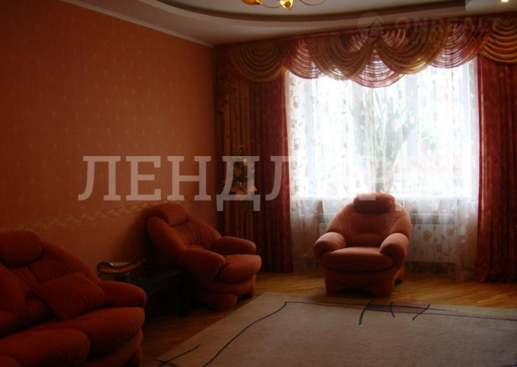 3-комн квартира проспект Шолохова, 51