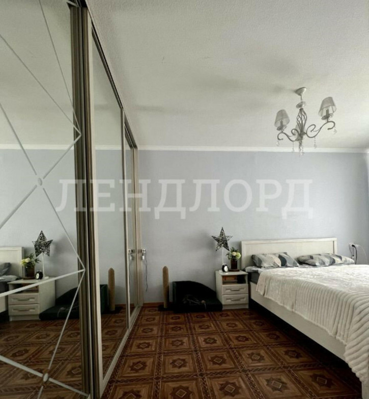 2-комн квартира улица Северный Массив, 1