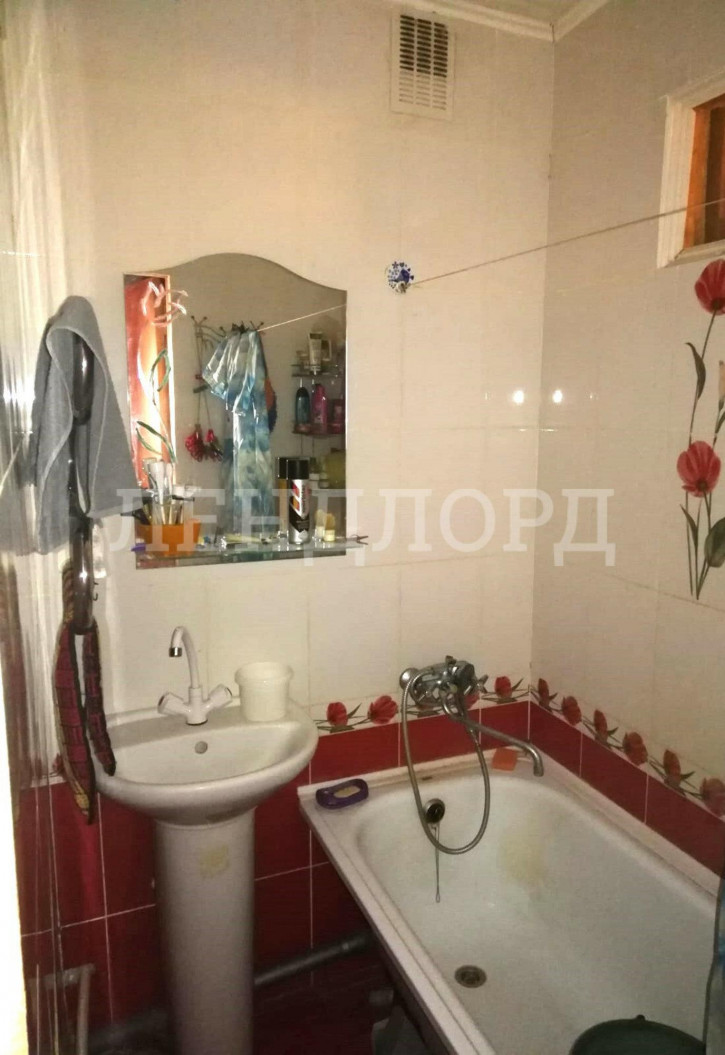 3-комн квартира улица Котовского, 3