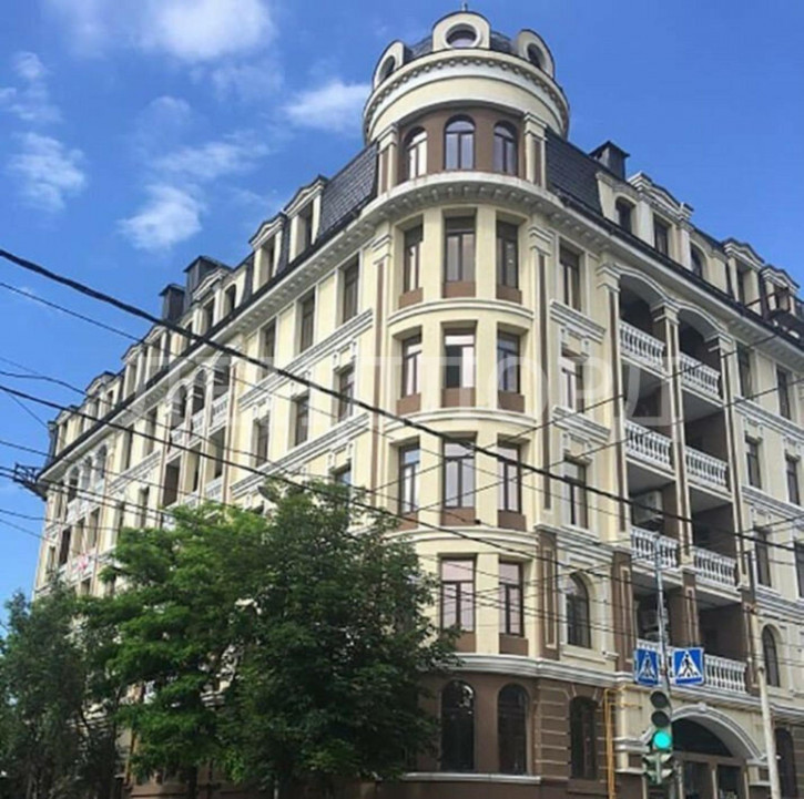 3-комн квартира улица 20-я Линия, 13/23