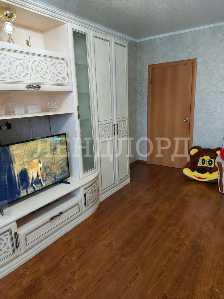 2-комн квартира Просёлочная улица, 21/2