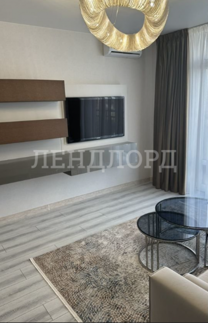 2-комн квартира проспект Соколова, 68с2