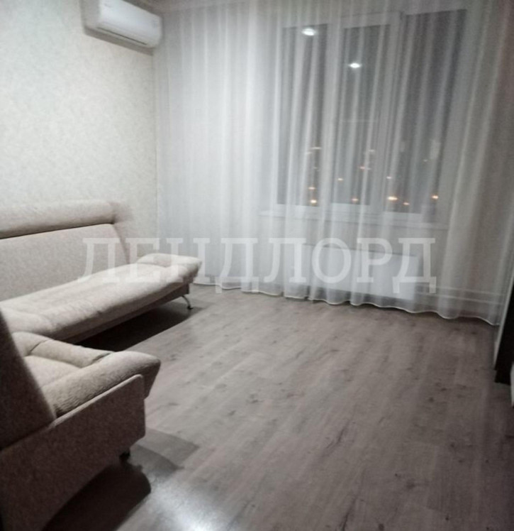 2-комн квартира улица Скачкова, 62