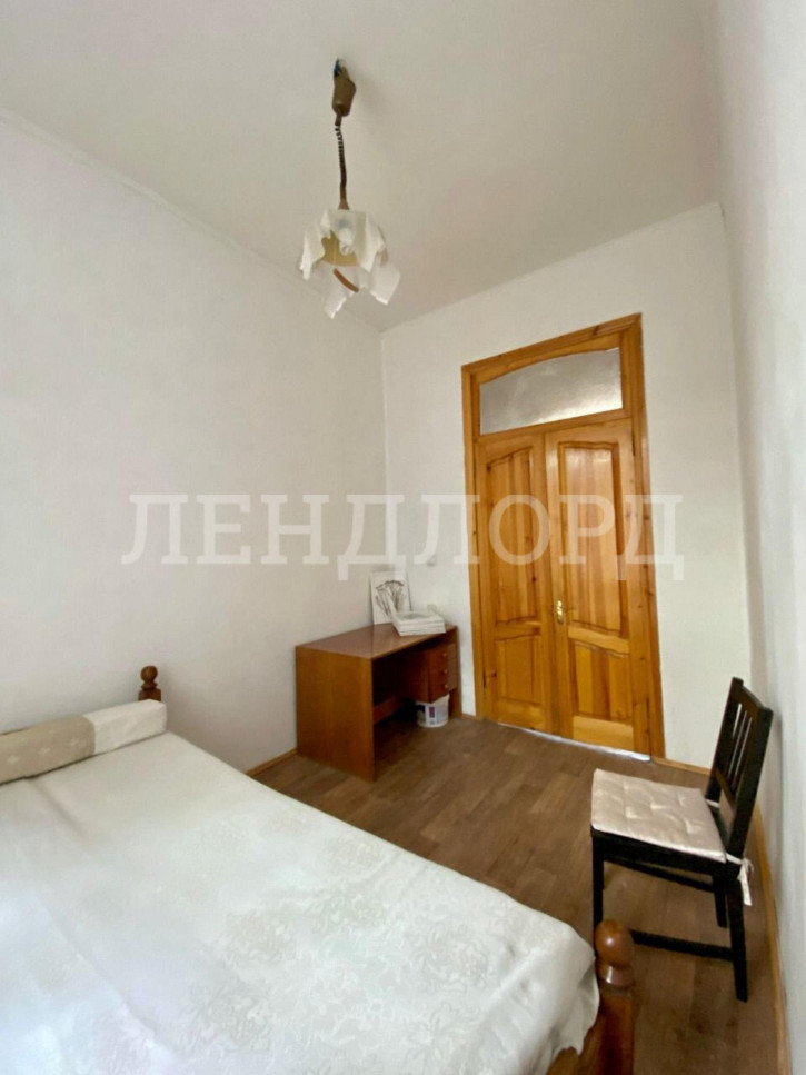 4-комн квартира Тургеневская улица, 5