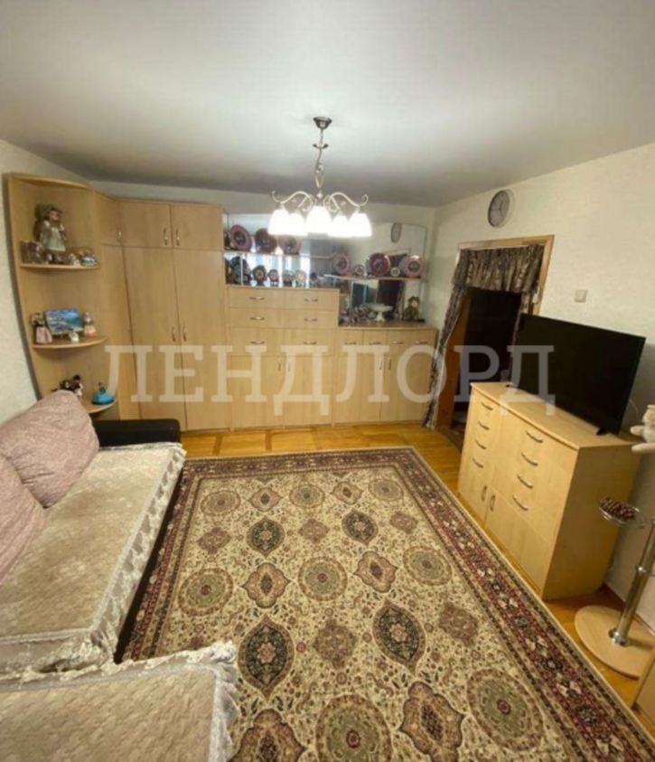 3-комн квартира улица Добровольского, 11/2