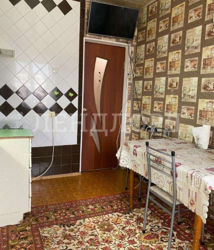 3-комн квартира улица Добровольского, 11/2