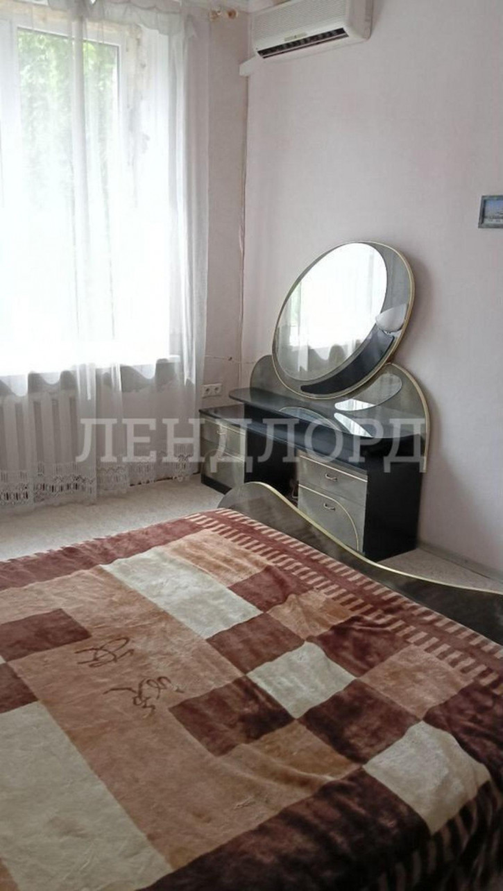 3-комн квартира улица Суворова, 28