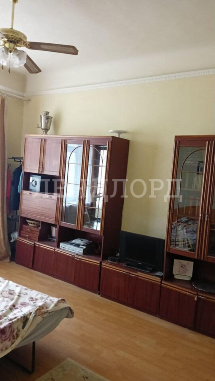 3-комн квартира улица Суворова, 28