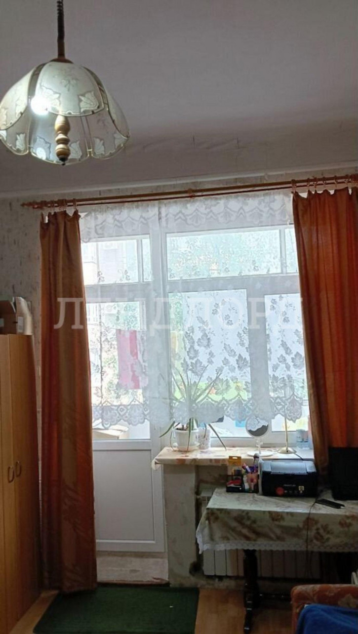 3-комн квартира улица Суворова, 28