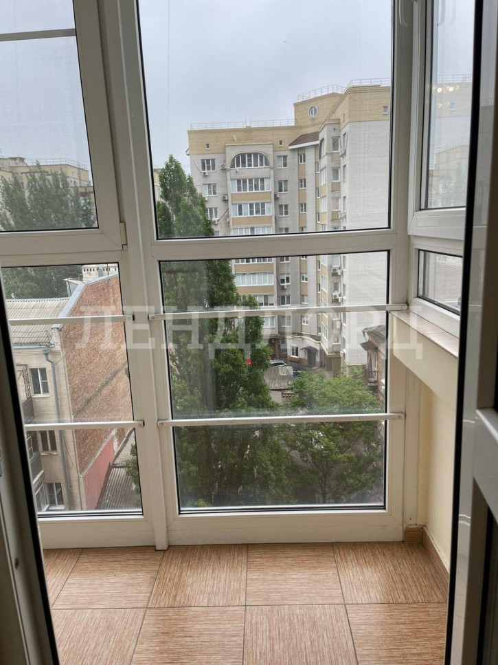 1-комн квартира улица Закруткина, 61