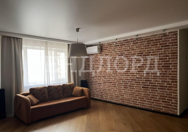 3-комн квартира 20-я улица, 43