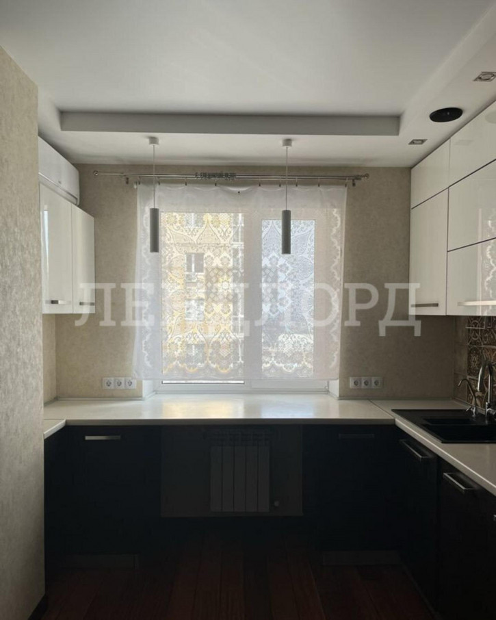 3-комн квартира 20-я улица, 43