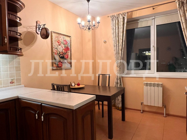 4-комн квартира Лермонтовская улица, 89