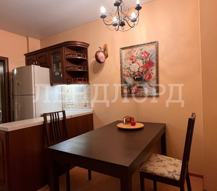 4-комн квартира Лермонтовская улица, 89