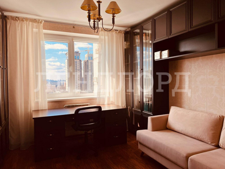 4-комн квартира Лермонтовская улица, 89