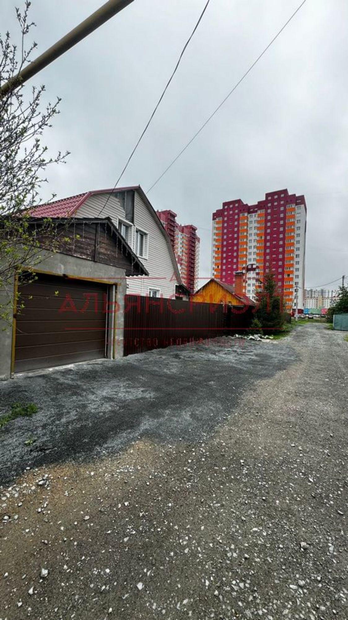 Купить землю, земельный участок за 24 000 000 рублей на пер. Бронный 11-й