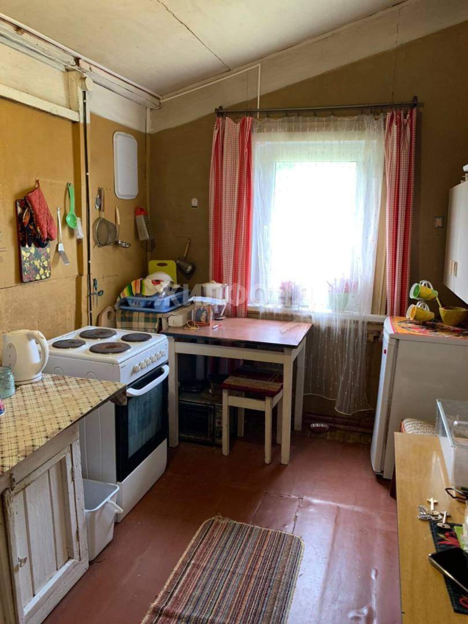 Купить дачу, дом, коттедж за 2 300 000 рублей на Гусева улица