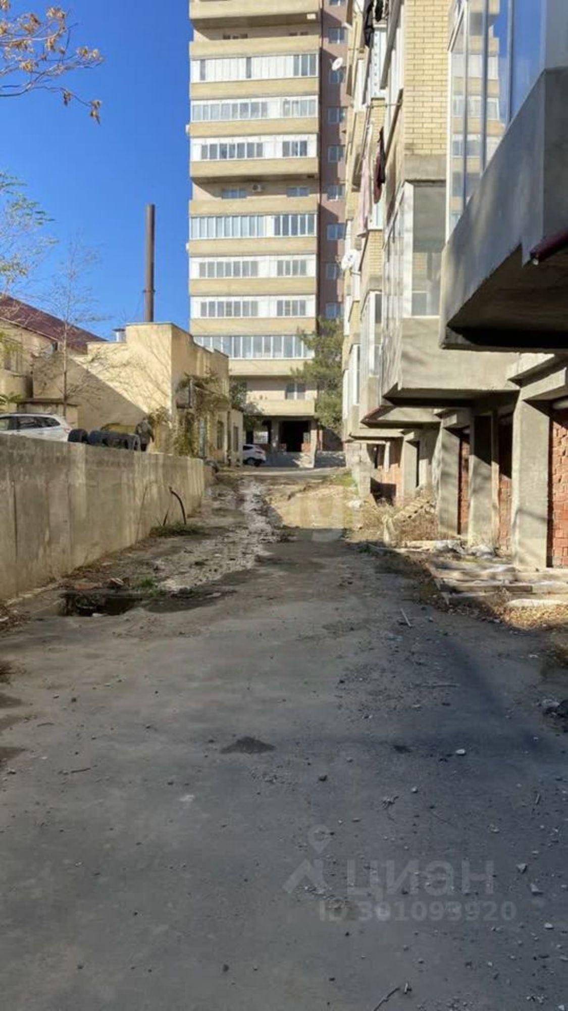 Купить складское помещение за 581 824 рублей на улица Керимова, 11