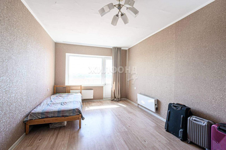 3-комн квартира Добролюбова улица, д.162/1