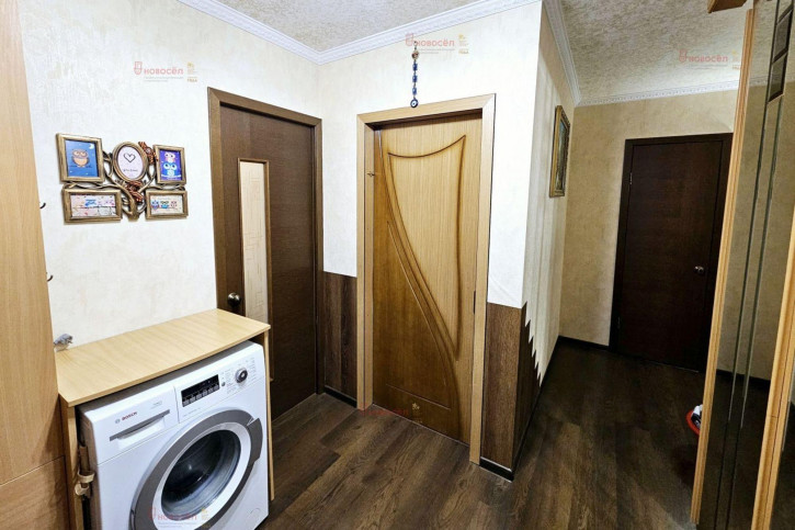 3-комн квартира Латвийская 43