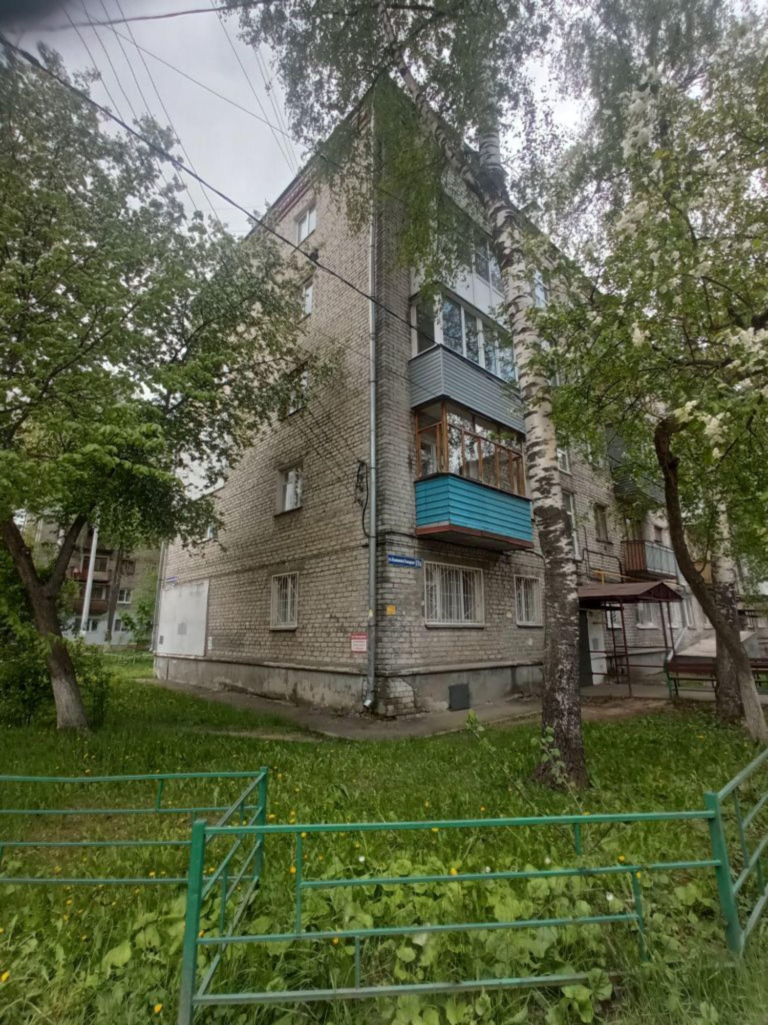 Сдать квартиру за 26 000 рублей на Космонавта Комарова ул, 17А